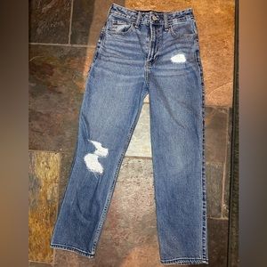 Hollister ultra high rise vintage straight jeans